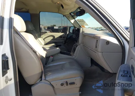 2005 Chevrolet Silverado 1500 Z71 from USA, damaged, VIN 2GCEK19BX51312364